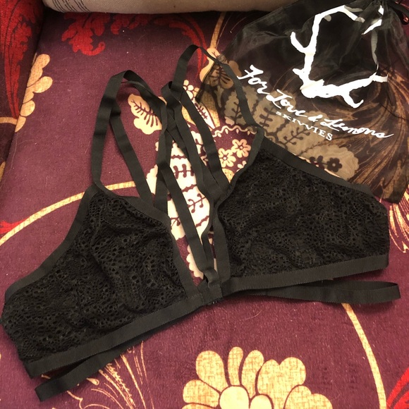 For Love and Lemons Bra 🍋✨ - Picture 2 of 5